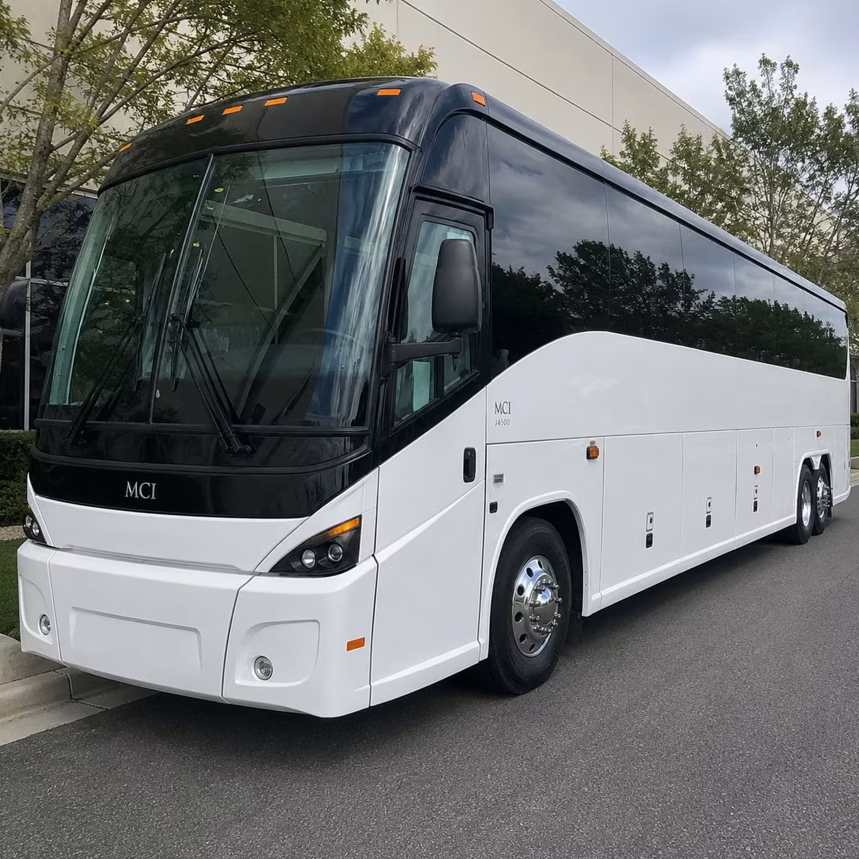 west des moines government bus rentals